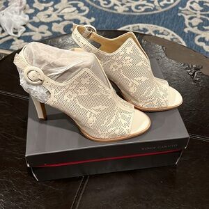 Vince Camuto Lona Pump in Warm White Color